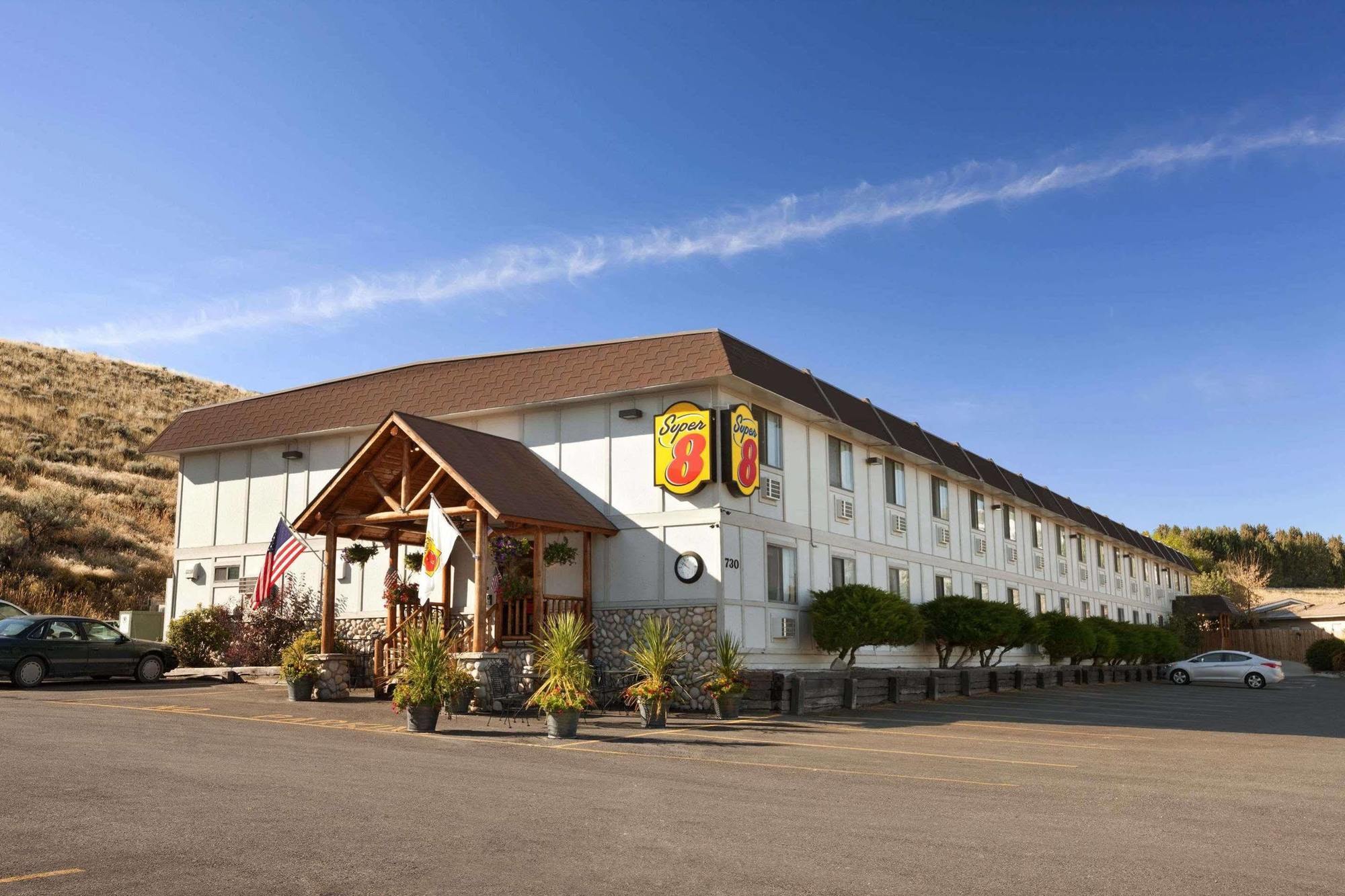 Super 8 By Wyndham Cody Hotel Ngoại thất bức ảnh